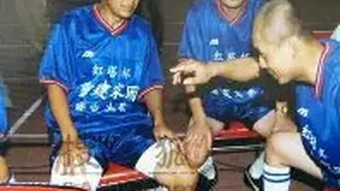 萧亚轩与黄皓分手后积极疗伤，自信迎接新生活